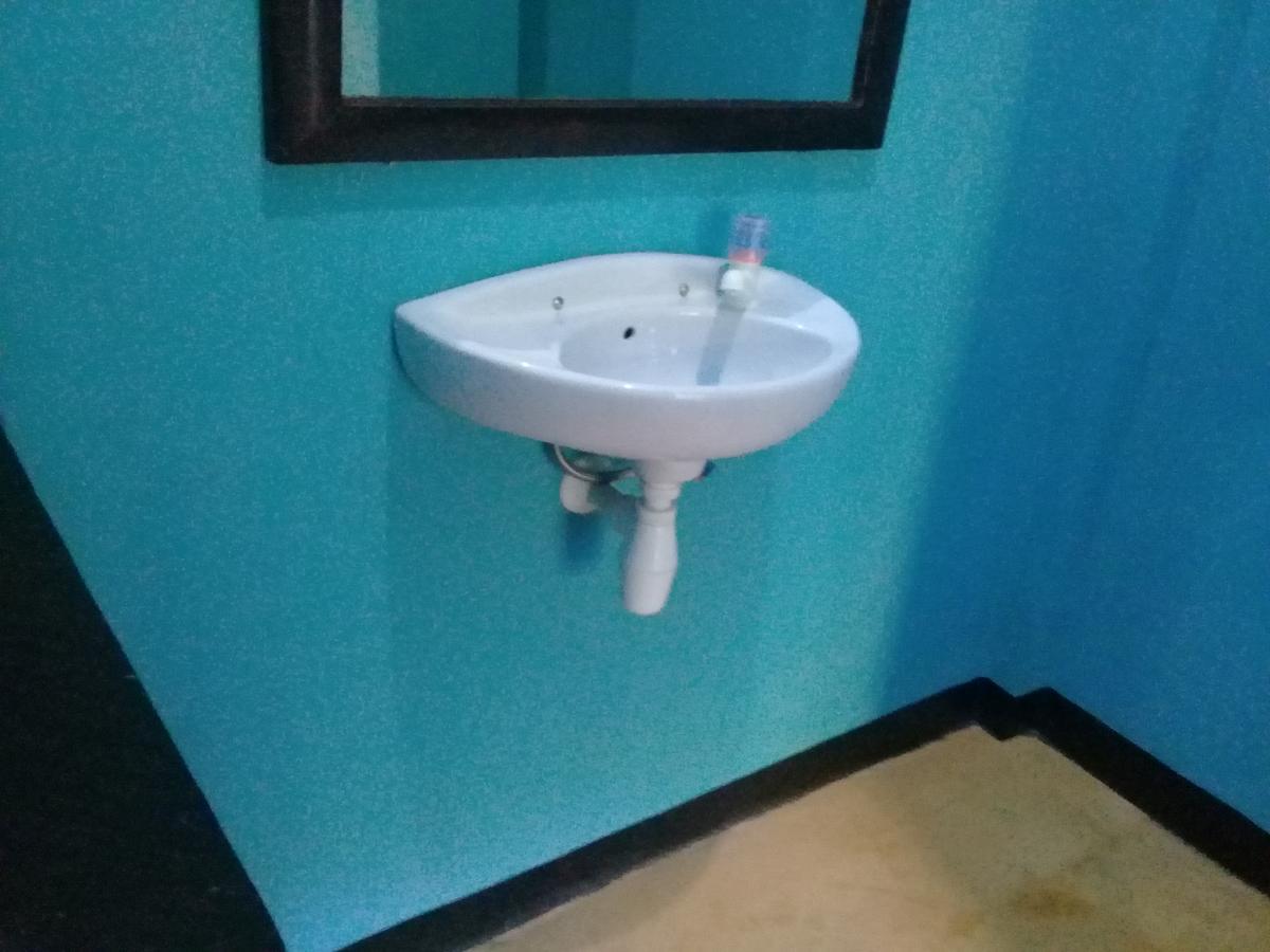 Breeze Hostel Kuta  Екстериор снимка