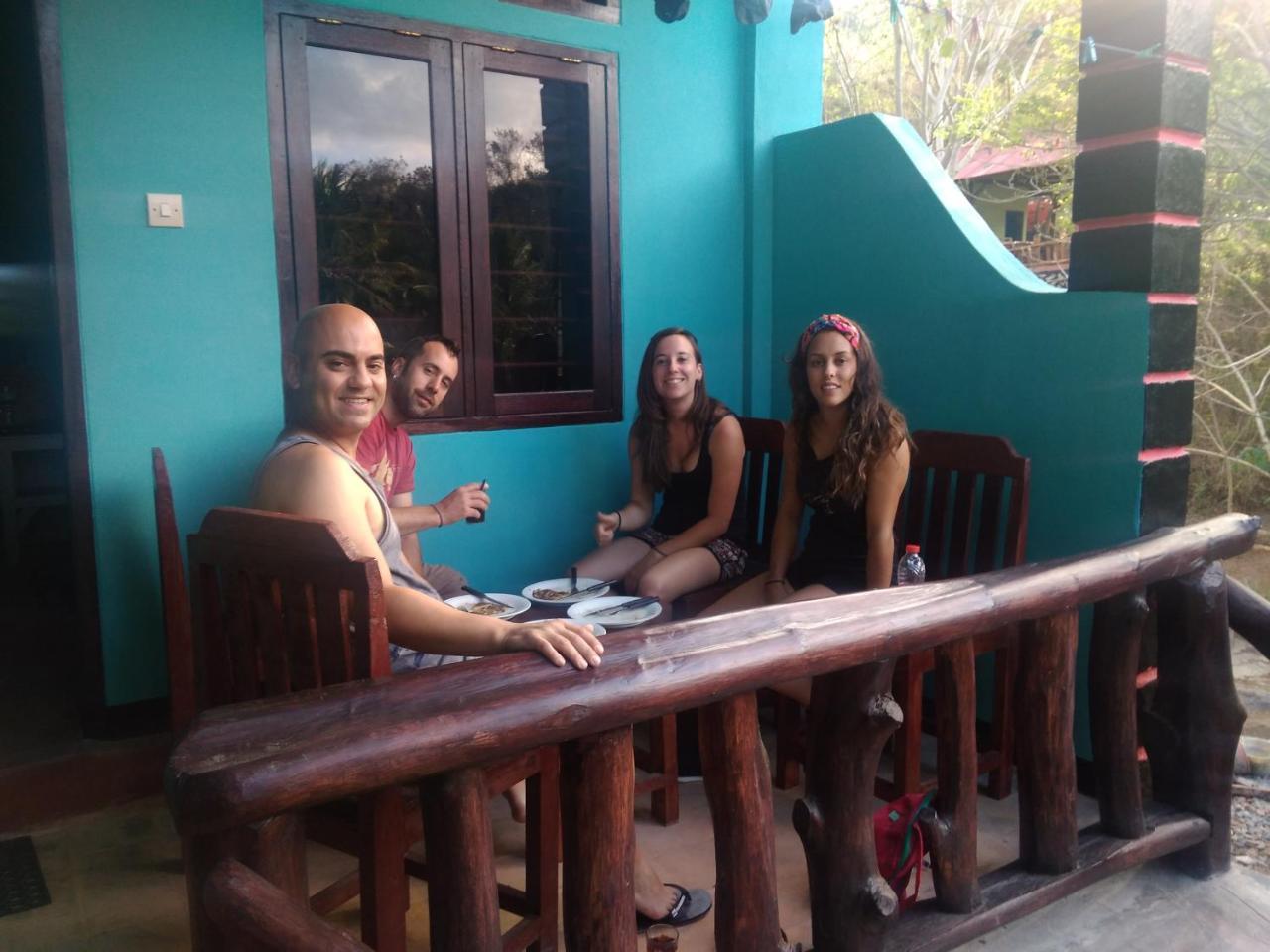 Breeze Hostel Kuta  Екстериор снимка